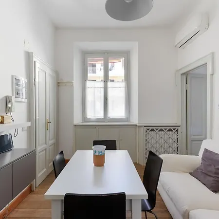 Apartment Comfy Apt - Calvairate District *