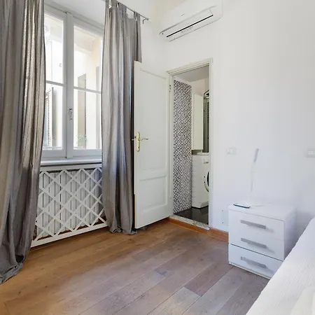Comfy Apt - Calvairate District